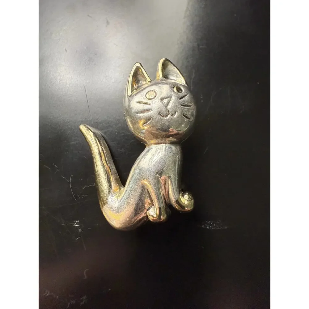 Silver Plated Cat Brooch or Pendant 1990s Signed
